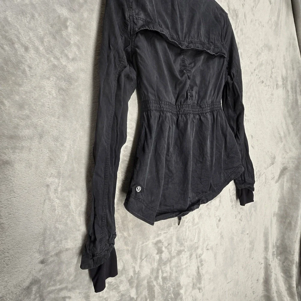 Lululemon Reversible Women Size 4‎ Black Full Zip Jacket Athleisure Workout Gym